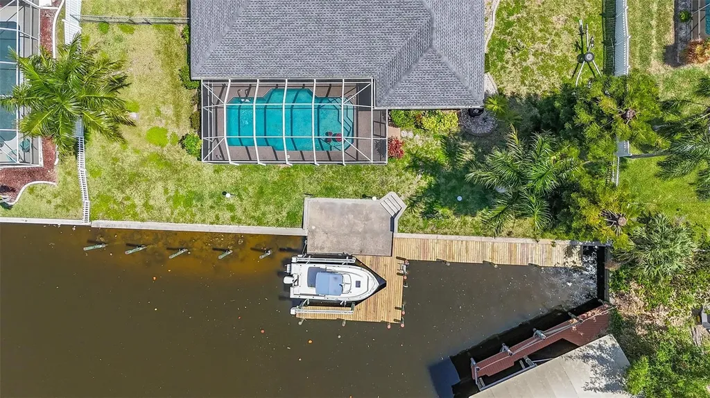 3316 SE 19th Place Cape Coral FL 33904