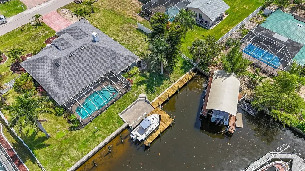3316 SE 19th Place Cape Coral FL 33904