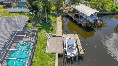 3316 SE 19th Place Cape Coral FL 33904