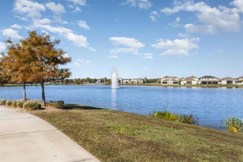 2461 Avian Loop Kissimmee FL 34741