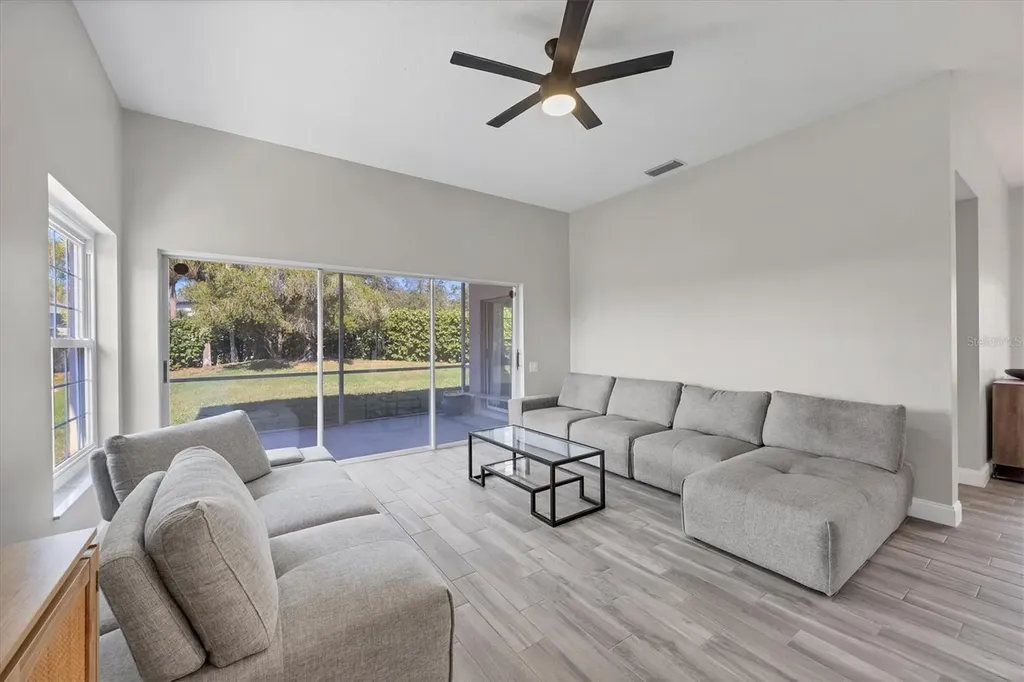 4414 Turnberry Court Bradenton FL 34210