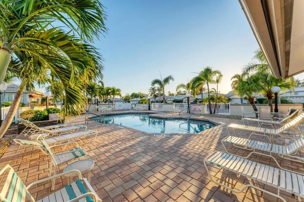 4414 Turnberry Court Bradenton FL 34210