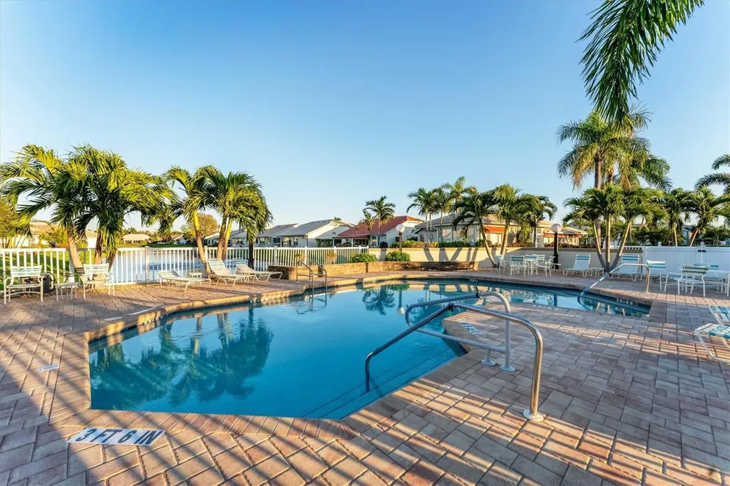 4414 Turnberry Court Bradenton FL 34210