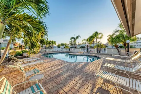 4414 Turnberry Court Bradenton FL 34210