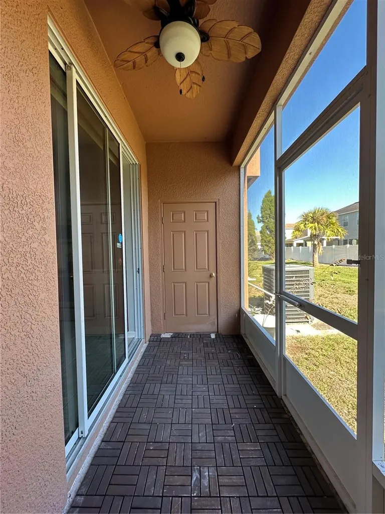 6950 Towering Spruce Drive Riverview FL 33578