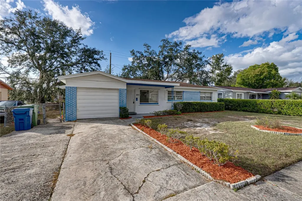 2011 9th Street NE Winter Haven FL 33881
