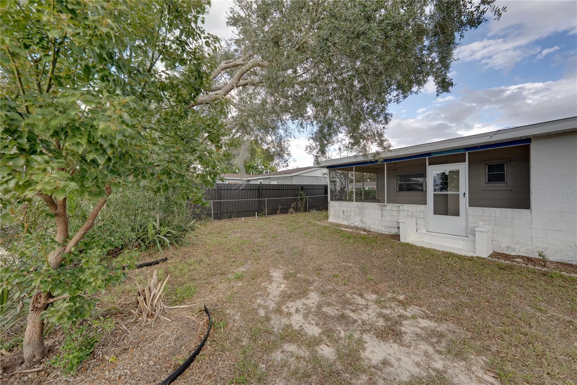 2011 9th Street NE Winter Haven FL 33881
