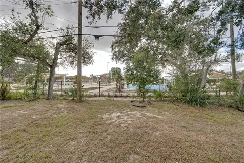 2011 9th Street NE Winter Haven FL 33881