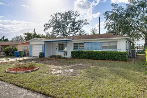 2011 9th Street NE Winter Haven FL 33881