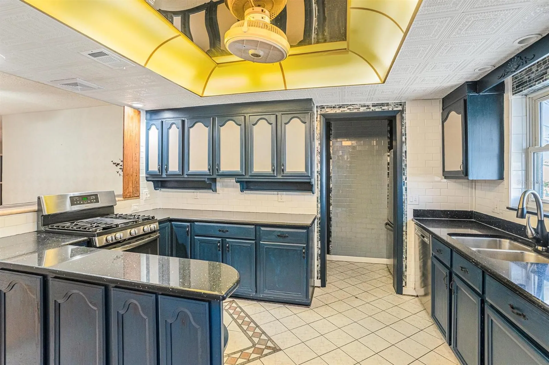 1900 59th Avenue N St Petersburg FL 33714
