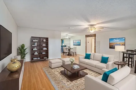 1900 59th Avenue N St Petersburg FL 33714