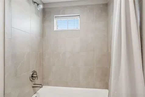 345 Villa Corte Drive Lutz FL 33549