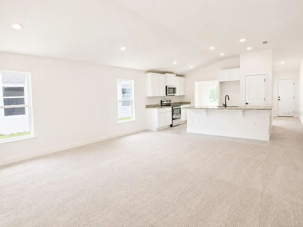 262 Verny Grove Lane Leesburg FL 34748