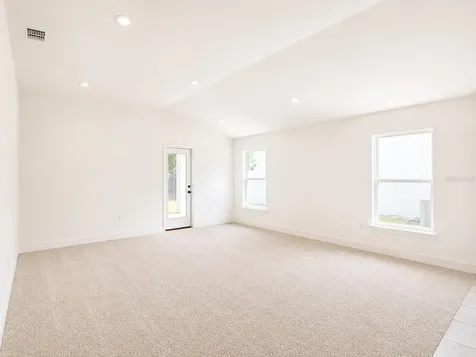 262 Verny Grove Lane Leesburg FL 34748