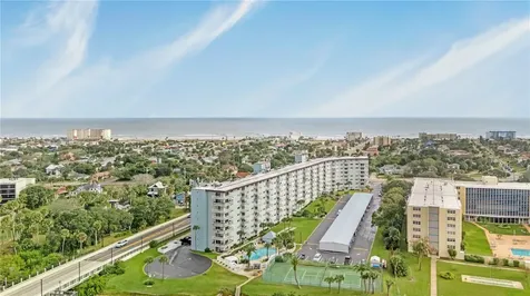 100 Silver Beach Avenue Daytona Beach FL 32118
