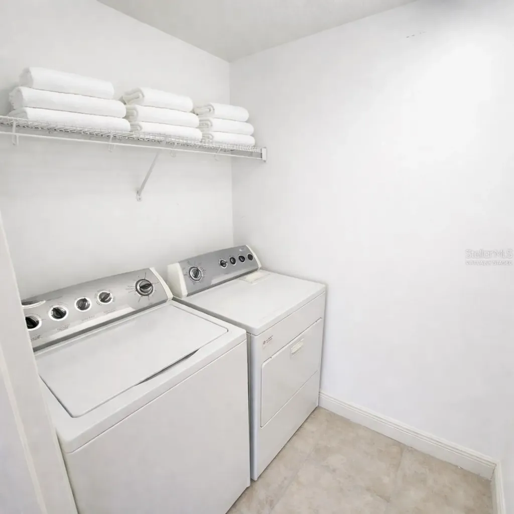 800 N Tamiami Trail Sarasota FL 34236