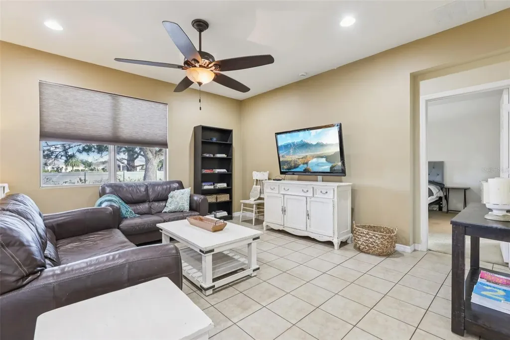 1689 Strathmore Circle Mount Dora FL 32757