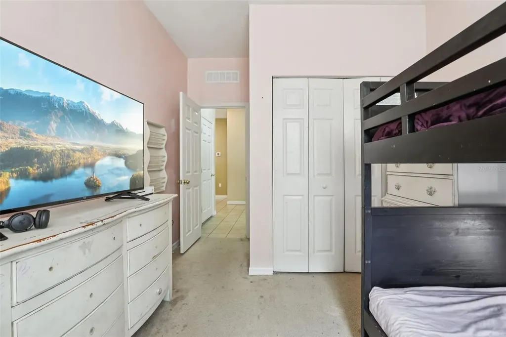 1689 Strathmore Circle Mount Dora FL 32757