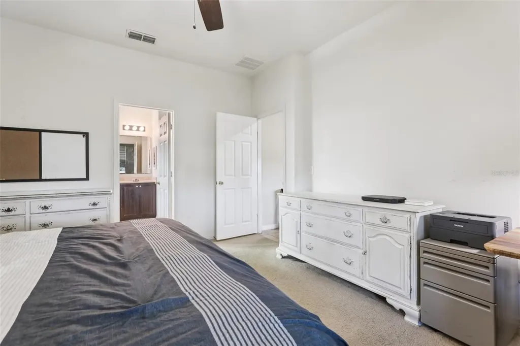 1689 Strathmore Circle Mount Dora FL 32757