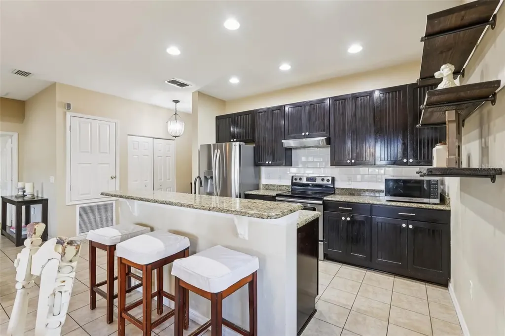 1689 Strathmore Circle Mount Dora FL 32757