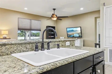 1689 Strathmore Circle Mount Dora FL 32757