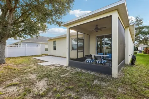 1689 Strathmore Circle Mount Dora FL 32757