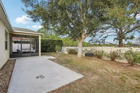 1689 Strathmore Circle Mount Dora FL 32757