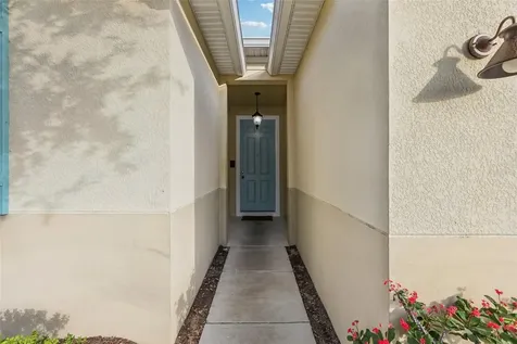 1689 Strathmore Circle Mount Dora FL 32757