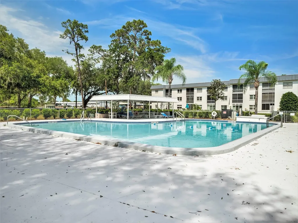 4801 Airport Road Zephyrhills FL 33542