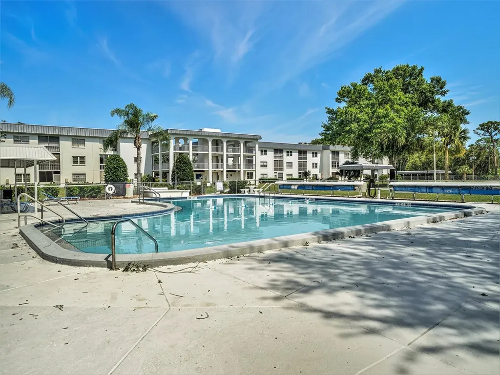 4801 Airport Road Zephyrhills FL 33542