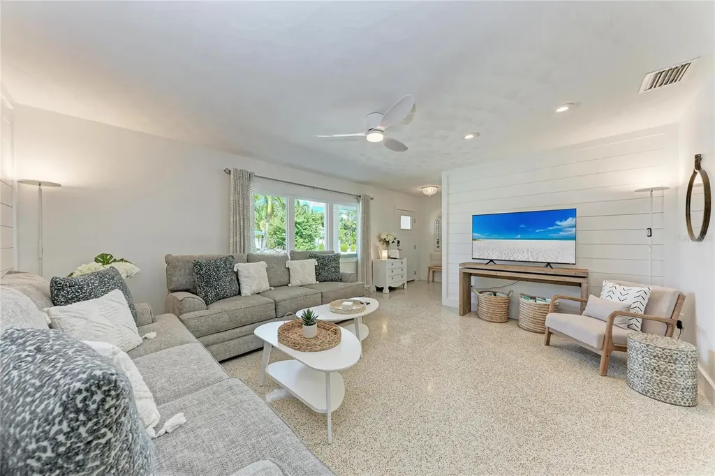 150 Crescent Drive Anna Maria FL 34216