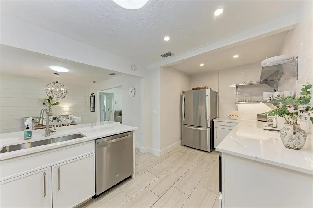 150 Crescent Drive Anna Maria FL 34216