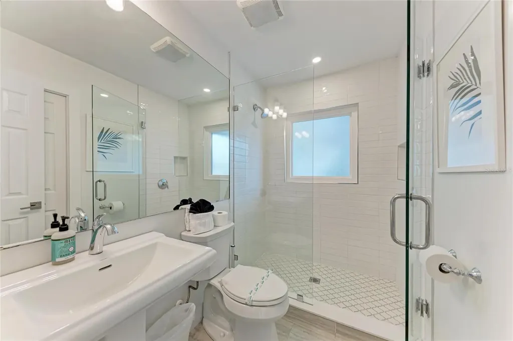 150 Crescent Drive Anna Maria FL 34216