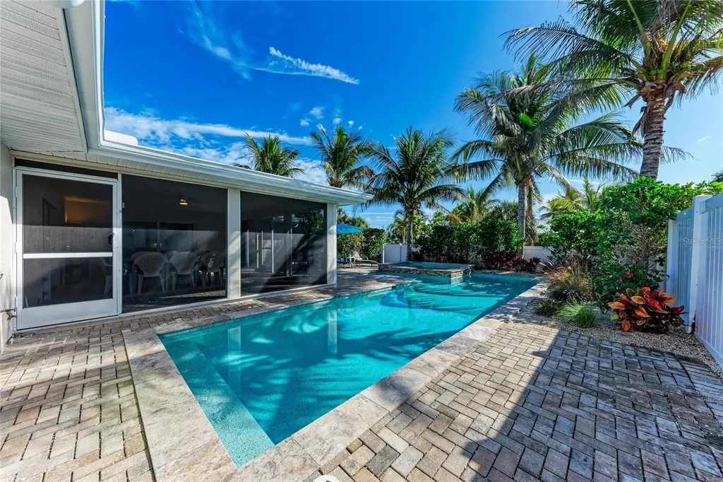 150 Crescent Drive Anna Maria FL 34216