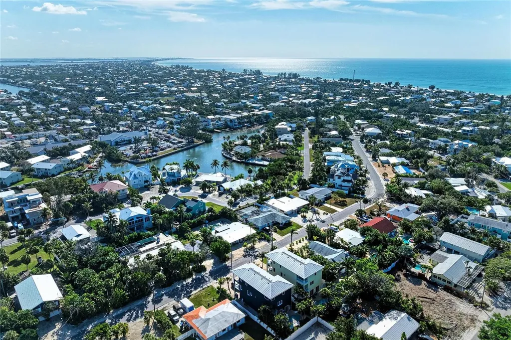 150 Crescent Drive Anna Maria FL 34216