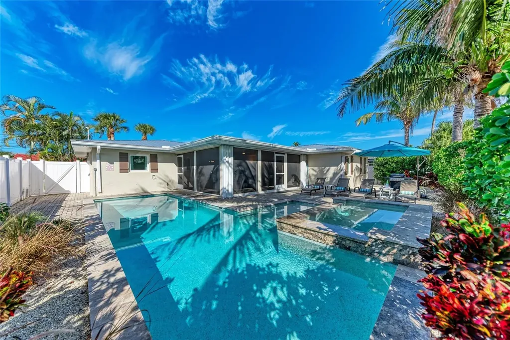 150 Crescent Drive Anna Maria FL 34216