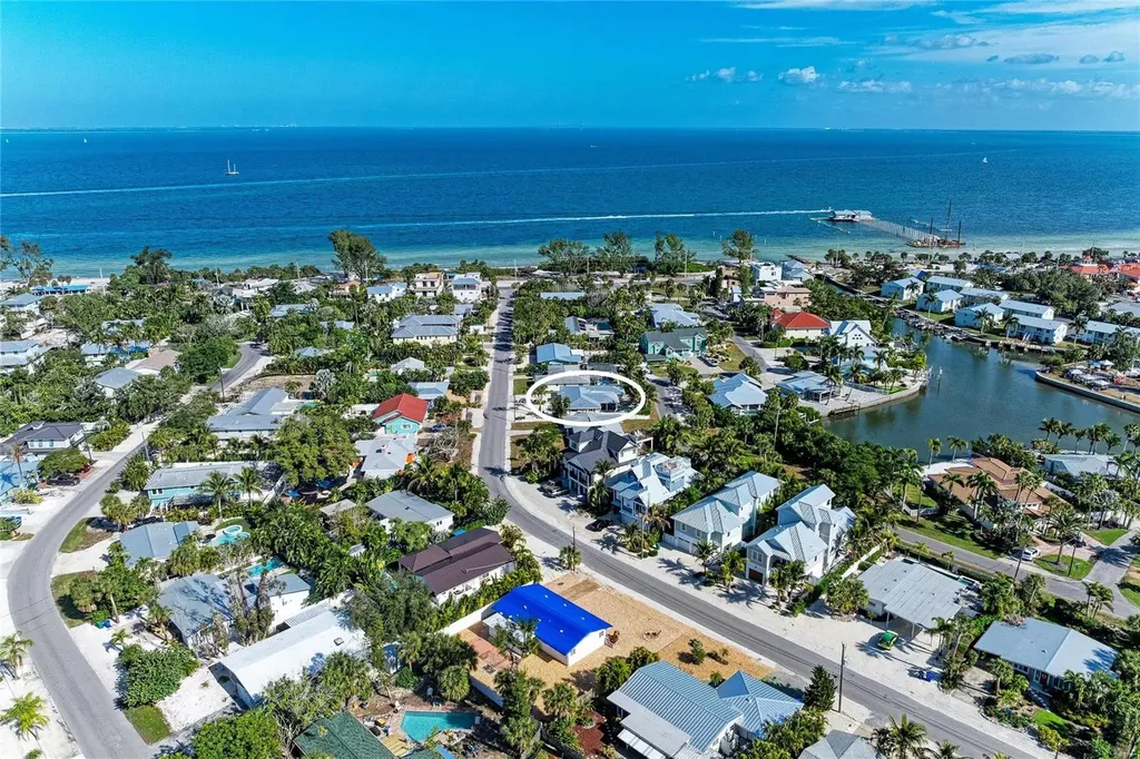 150 Crescent Drive Anna Maria FL 34216