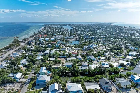 150 Crescent Drive Anna Maria FL 34216