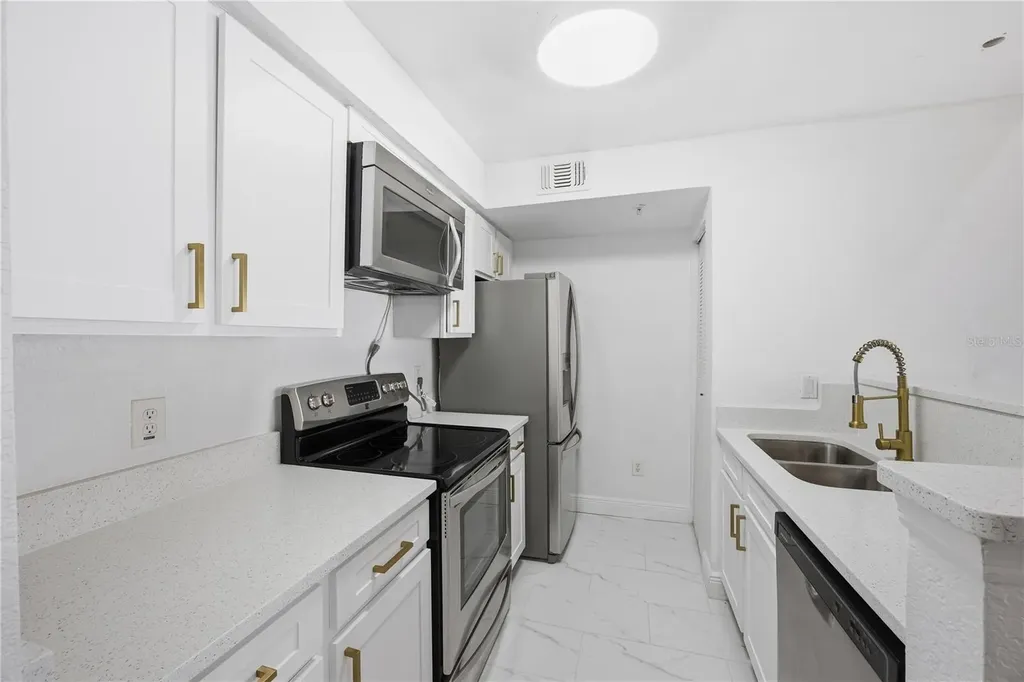 2207 Antigua Place Kissimmee FL 34741