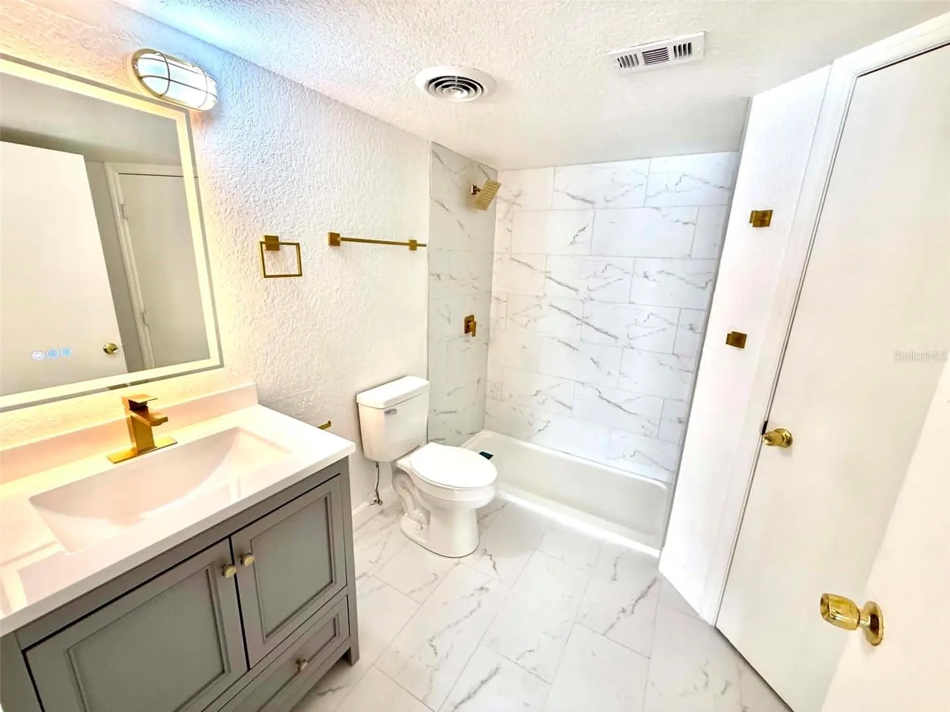 2207 Antigua Place Kissimmee FL 34741