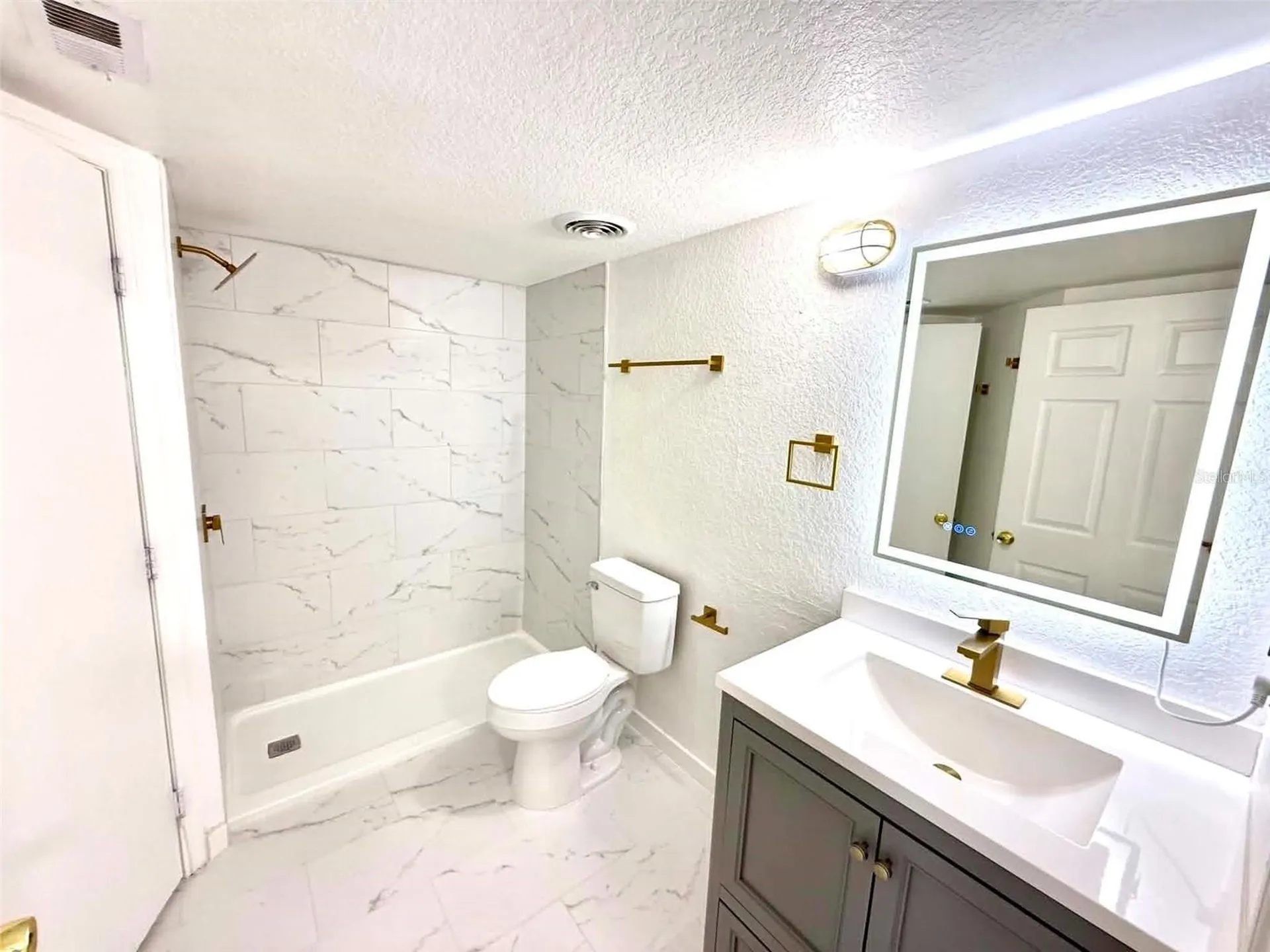 2207 Antigua Place Kissimmee FL 34741