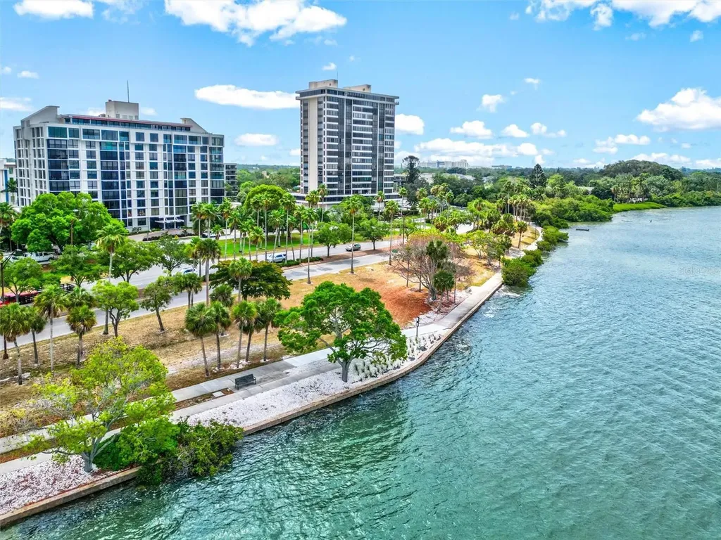 707 S Gulfstream Avenue Sarasota FL 34236