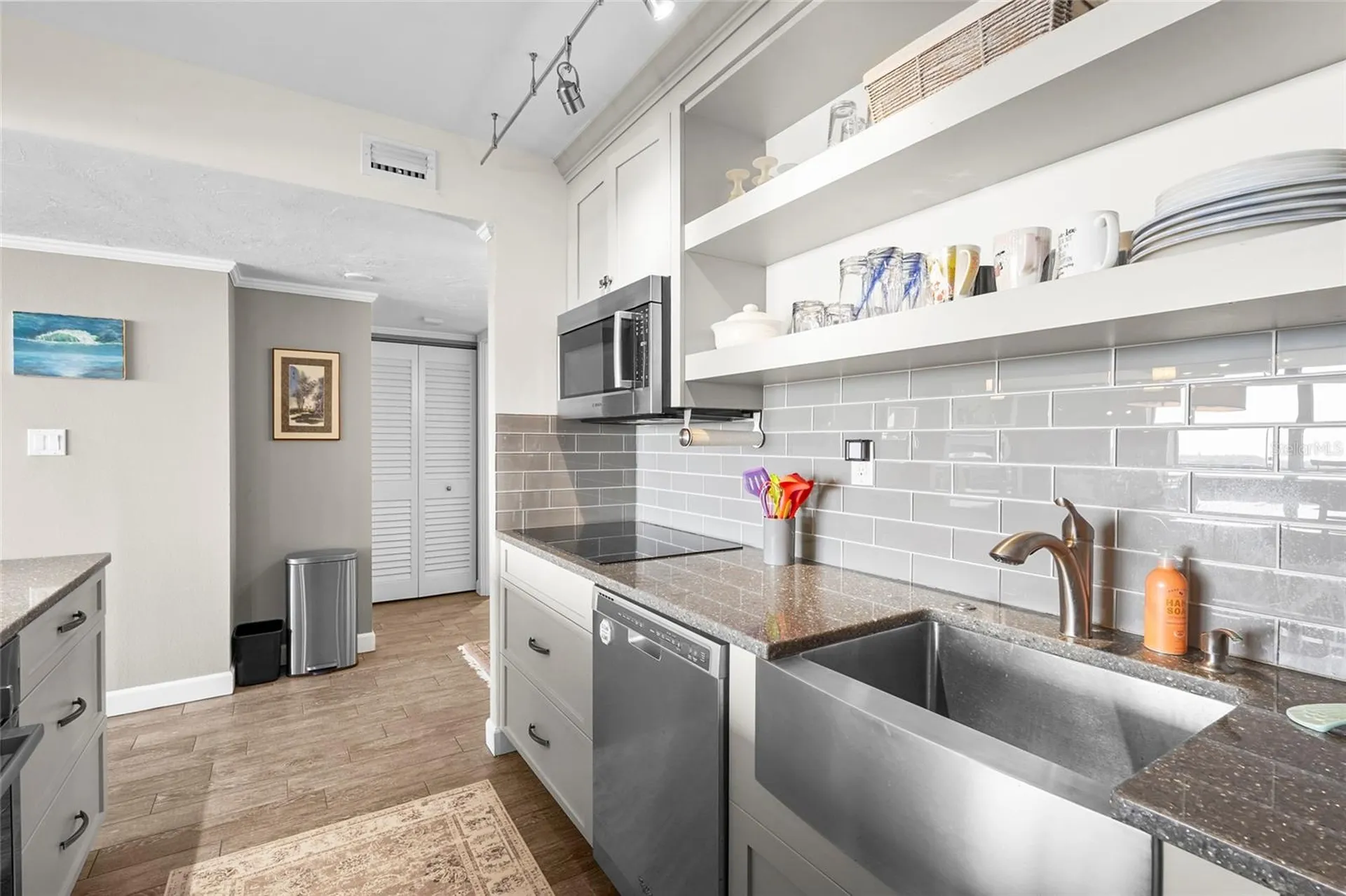 707 S Gulfstream Avenue Sarasota FL 34236