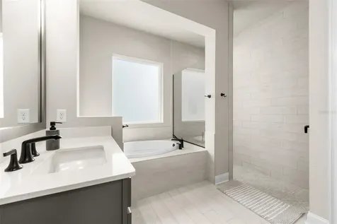 10778 SW 34th Road Gainesville FL 32608