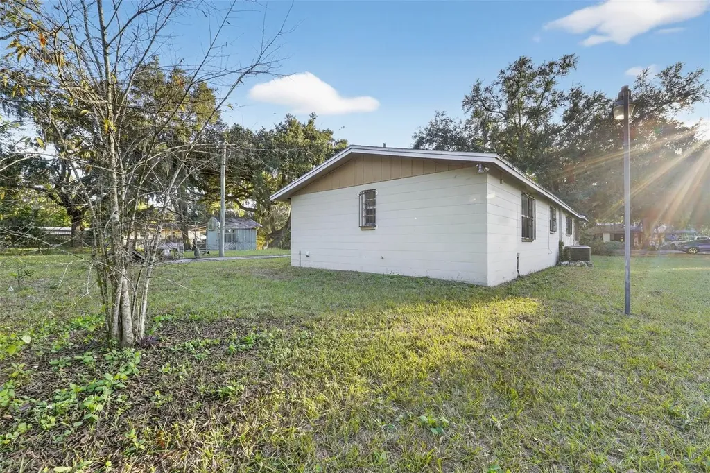 614 Spruce Street Plant City FL 33563