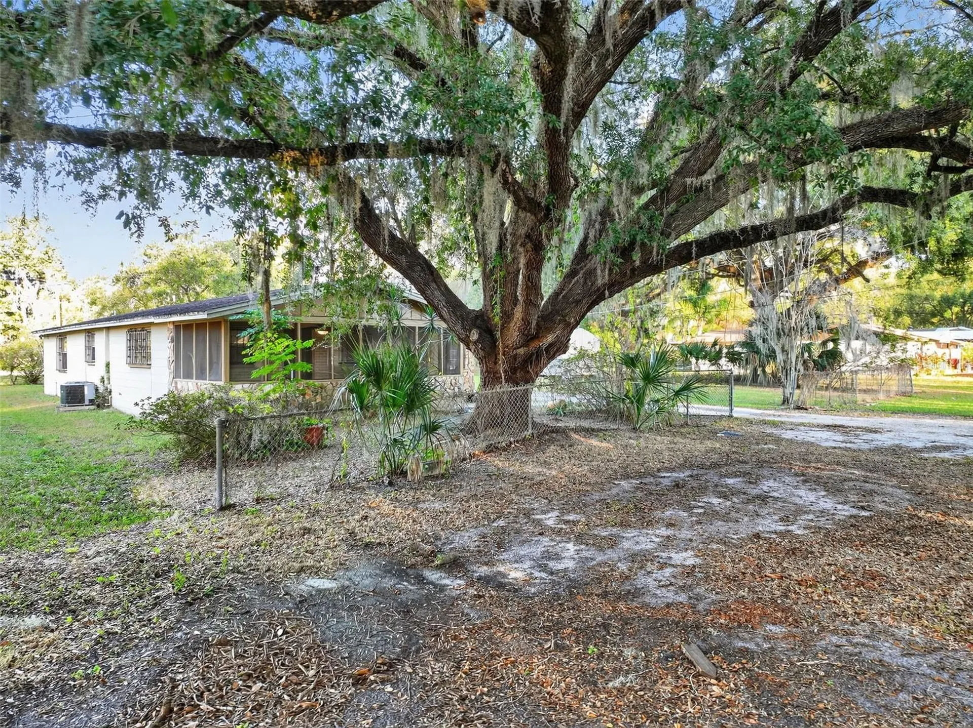 614 Spruce Street Plant City FL 33563
