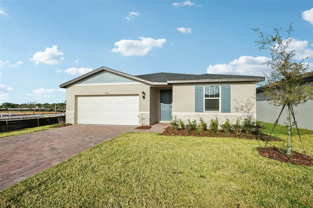 1020 Monarch Pass Lake Hamilton FL 33851