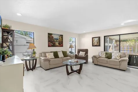 8208 Banyan Boulevard Orlando FL 32819