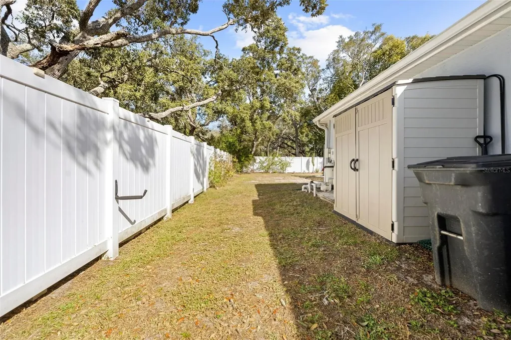 8155 Giffen Lane Spring Hill FL 34608