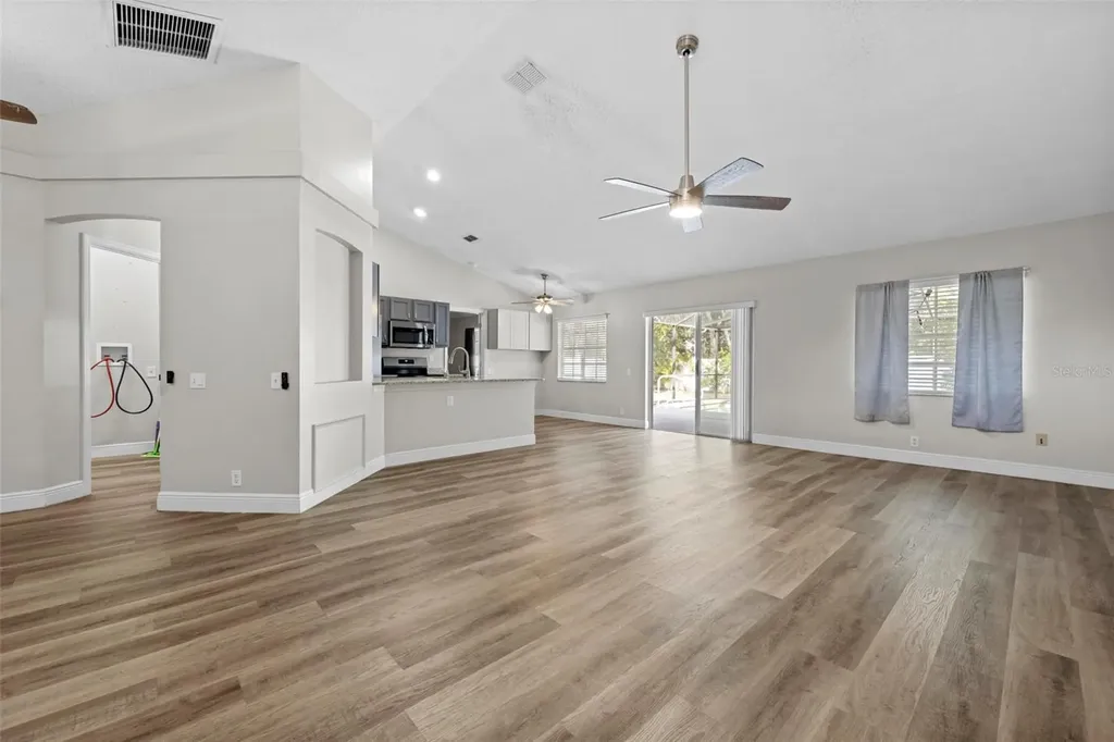 8155 Giffen Lane Spring Hill FL 34608